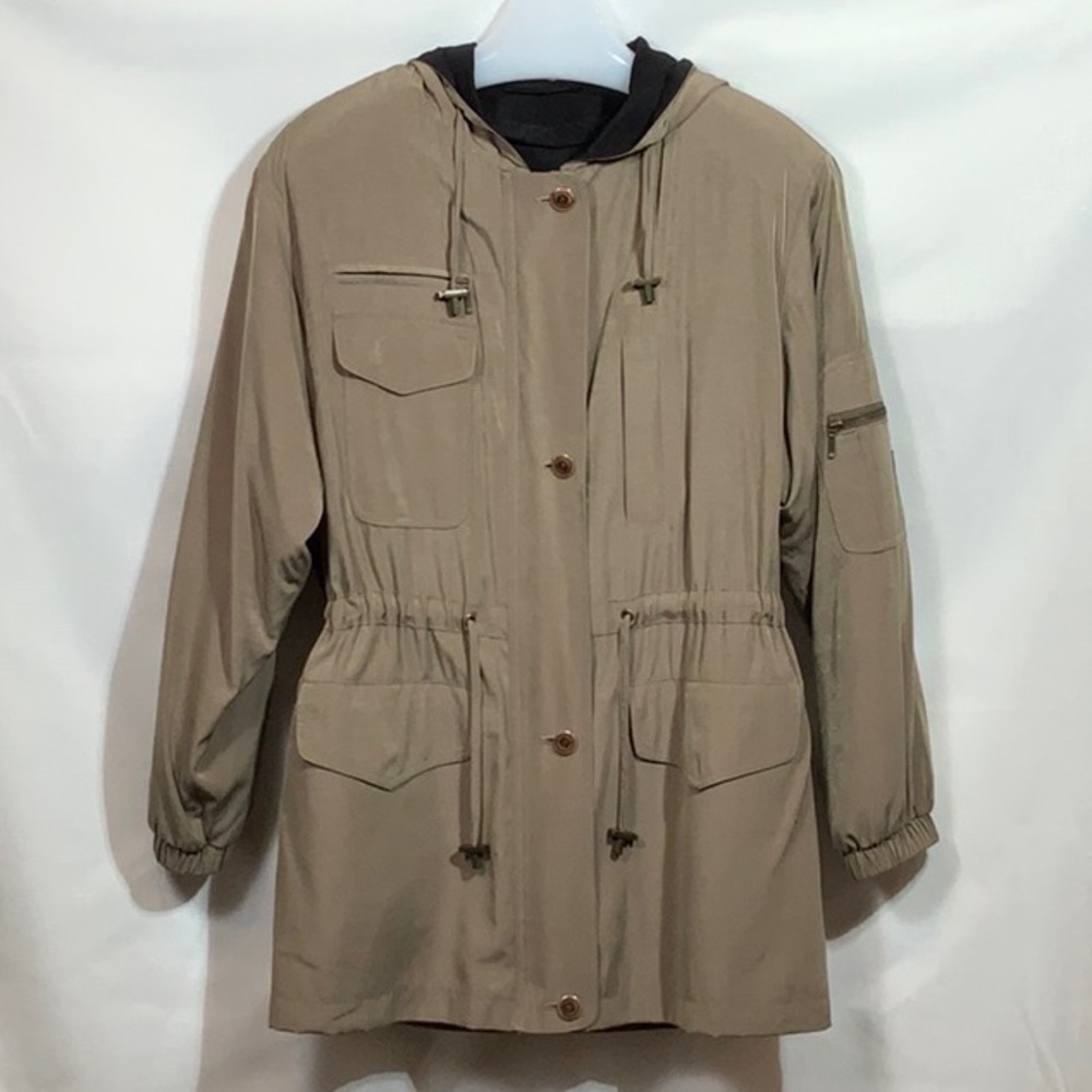 Gallery Anorak with Hood.  NWOT.